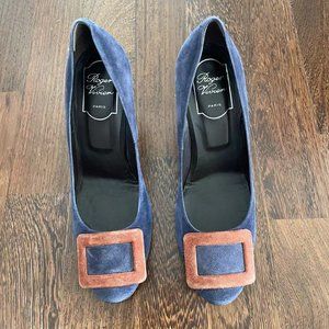 Roger Vivier Belle De Nuit tricolor suede pump (Size 7)